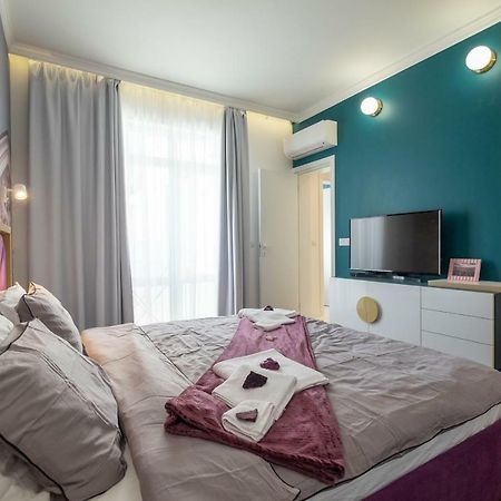 Vitosha Blvd 3-Bedroom, 2-Bathroom Lux Suite Sofia Zewnętrze zdjęcie