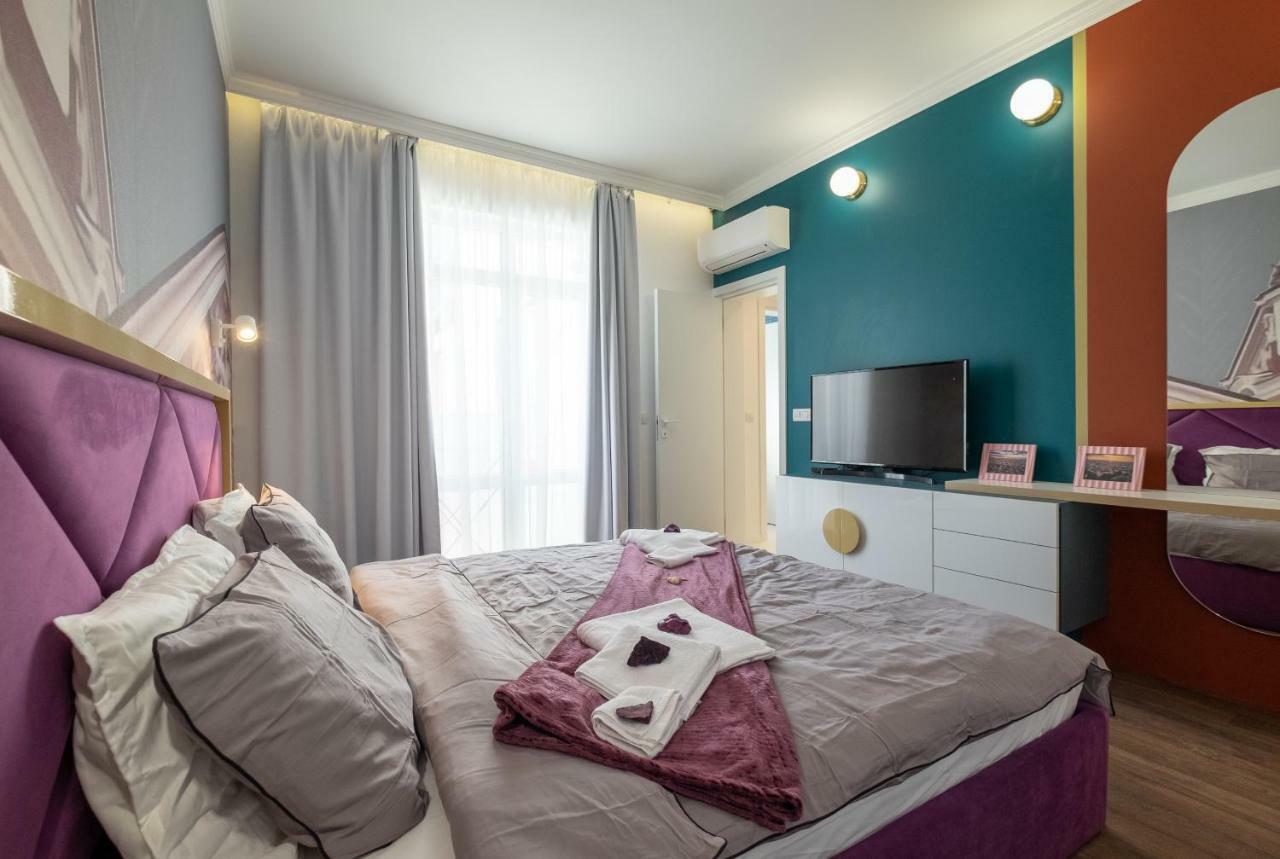 Vitosha Blvd 3-Bedroom, 2-Bathroom Lux Suite Sofia Zewnętrze zdjęcie